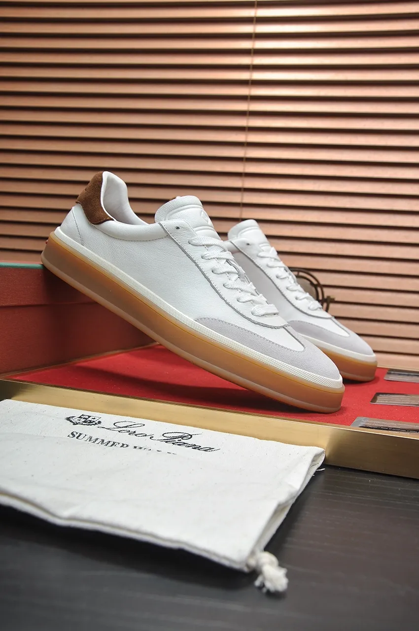 Men's men's shoes 💰540💶【𝐥𝐨𝐫𝐨 𝐏𝐢𝐚𝐧𝐚】lp classic loafers, an Italian treasure brand, the only brand that can match Hermès! Only after wearing it do we realize that we cannot let down our feet. The upper is imported cashmere, the lining of water-dyed cowhide ➕ the cowhide feet, the official original glass rubber outsole, and the pendant. Exclusive original packaging (tag ➕ brand paper ➕ outer box ➕ hand bag) code number: 38-45